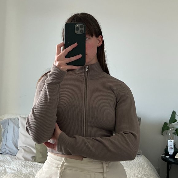 TNA Brown Copley Longsleeve (M) - Picture 3 of 3